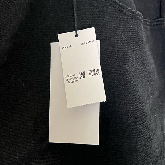 For The Republic | NWT Black cropped ankle fray jeans size 24W - Picture 14 of 14